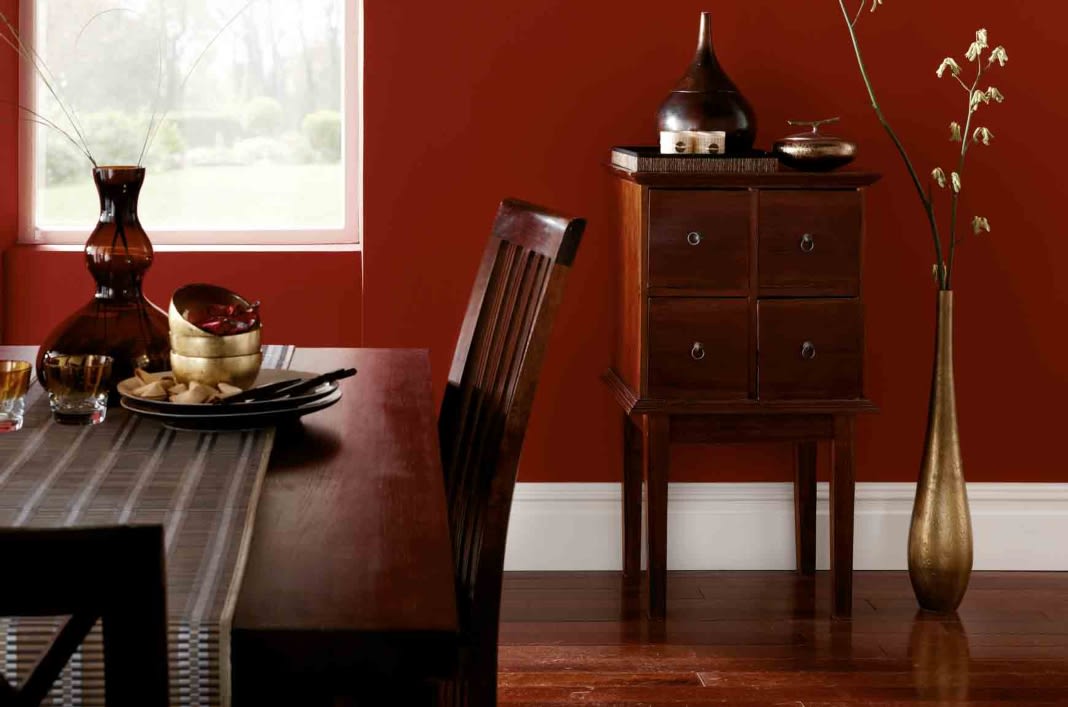 Johnstone's Paint Vinyl Soft Sheen Emulsion - Rich Red 2.5L