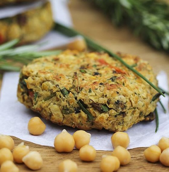 Chickpea and mushroom burger