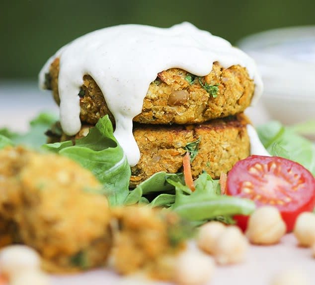 Falafel carrot burgers